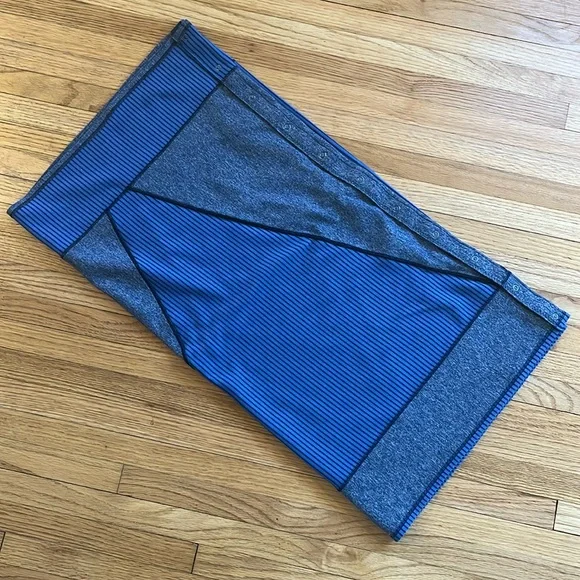 Lululemon blue vinyasa scarf - Picture 2 of 3